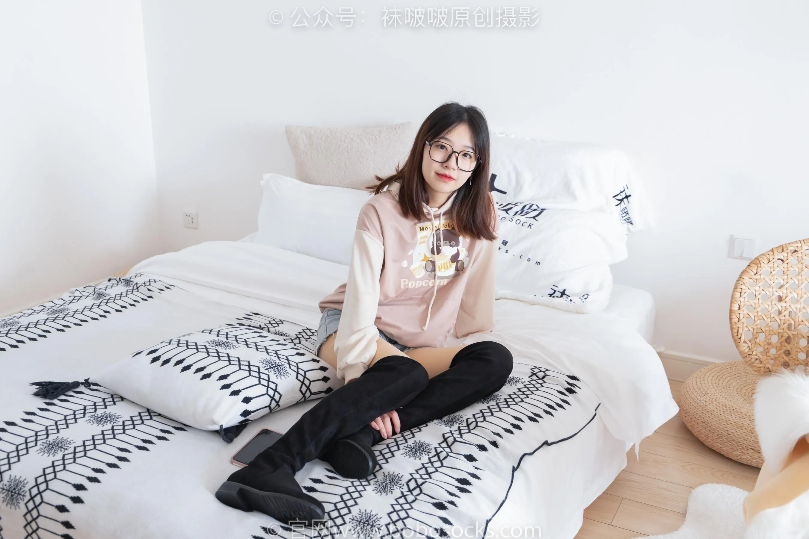 [BoBoSocks袜啵啵]NO.218 小甜豆-长靴、厚肉丝[23] [53P]插图5
